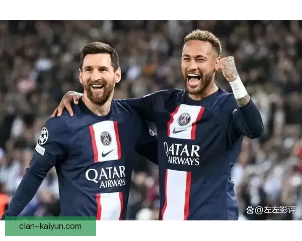 内马尔精彩射门技巧集锦展示足球艺术，表现亮眼引发球迷热议