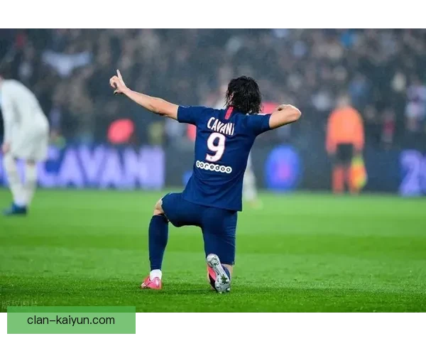 卡瓦尼在曼联期间状态回暖，表现稳健，贡献关键进球与助攻