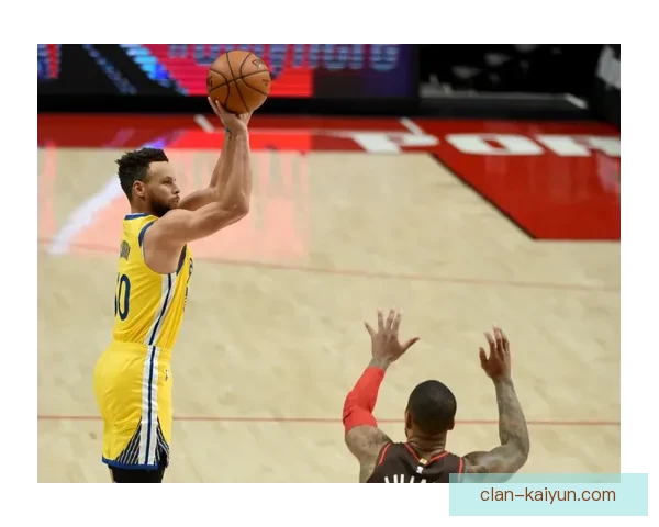 亨克反击效率持续提升，攻防转换表现稳健